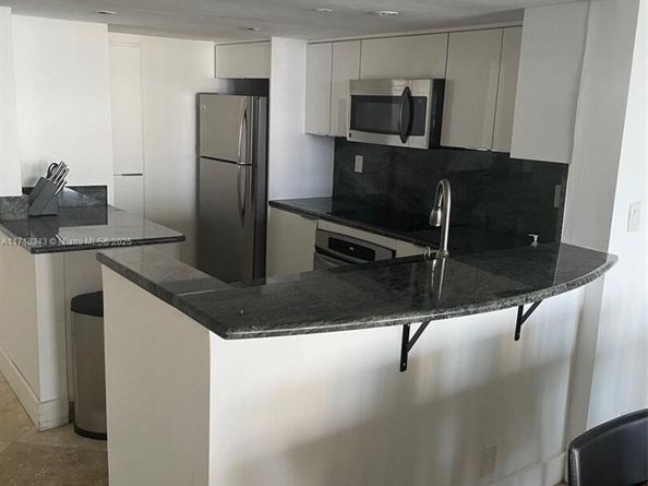 1717 N Bayshore Dr A2548, Miami FL 33132