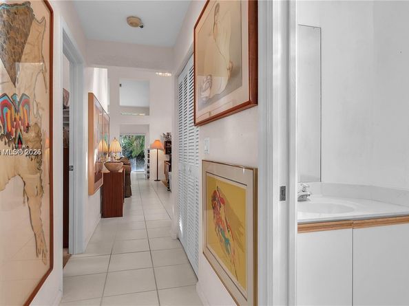 10132 NW 4th street, Plantation FL 33324