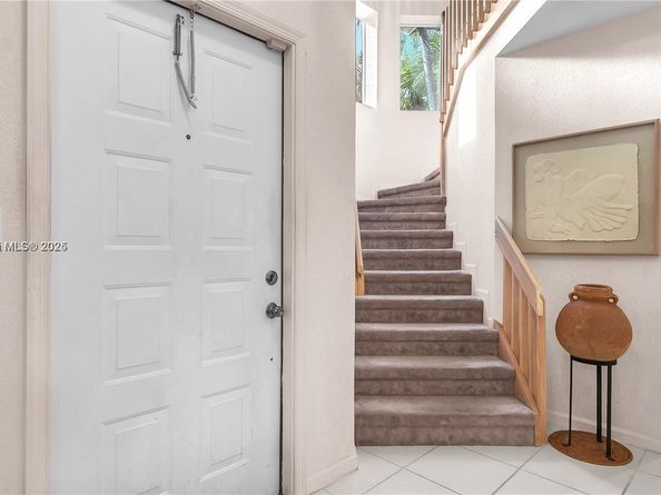 10132 NW 4th street, Plantation FL 33324