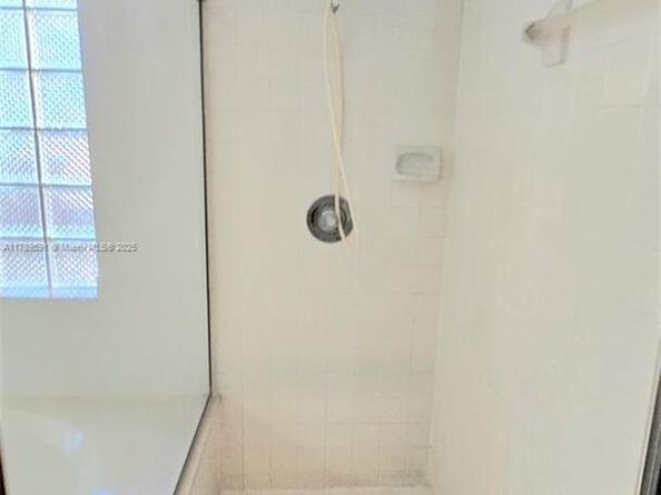 10132 NW 4th street, Plantation FL 33324