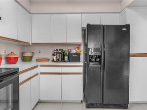 10132 NW 4th street, Plantation FL 33324