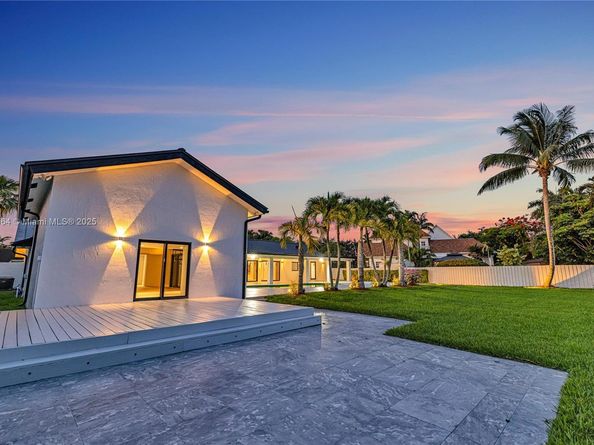 10600 SW 140th St, Miami FL 33176