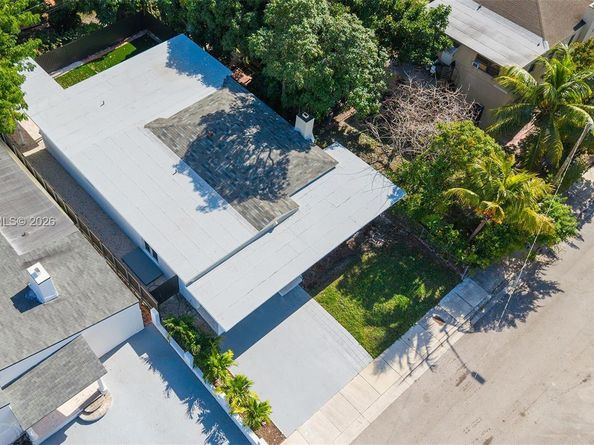 1511 SW 20th Ct, Miami FL 33145