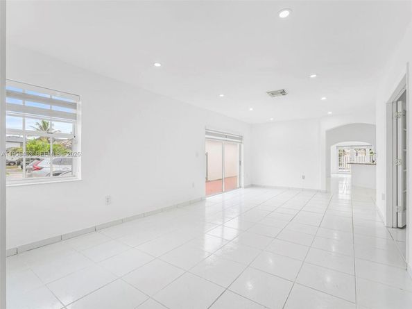 9435 SW 156th Pl, Miami FL 33196