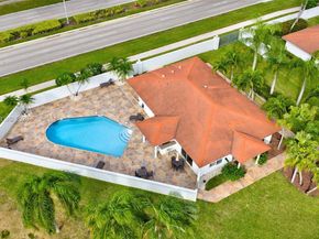 6744 N Pine Island Rd, Tamarac FL 33321
