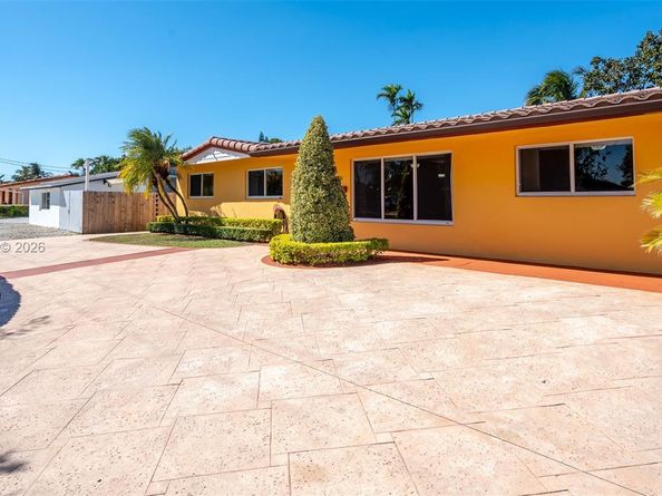 4600 SW 104th Ave, Miami FL 33165