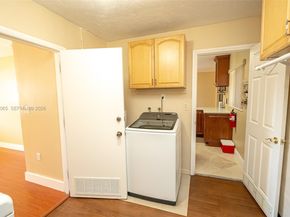 4600 SW 104th Ave, Miami FL 33165