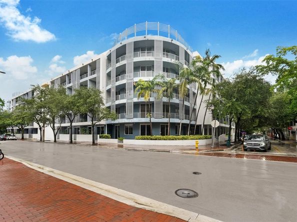 3339 Virginia Street 301, Miami FL 33133