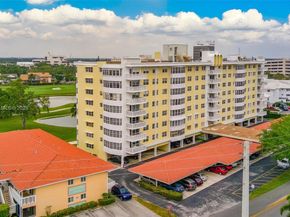2500 NE 48th Ln 802, Fort Lauderdale FL 33308
