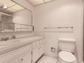 2500 NE 48th Ln 802, Fort Lauderdale FL 33308