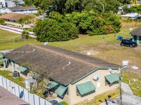 5701 SW 27th St, West Park FL 33023