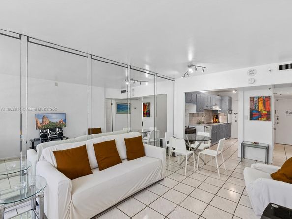 100 Lincoln Rd 830, Miami Beach FL 33139