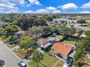 1221 NW 7th Ave, Fort Lauderdale FL 33311