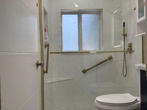 1221 NW 7th Ave, Fort Lauderdale FL 33311