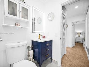 1221 NW 7th Ave, Fort Lauderdale FL 33311