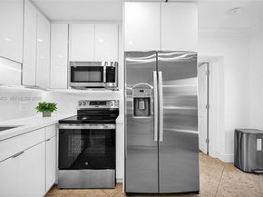 1221 NW 7th Ave, Fort Lauderdale FL 33311