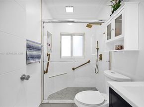 1221 NW 7th Ave, Fort Lauderdale FL 33311