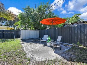 1221 NW 7th Ave, Fort Lauderdale FL 33311