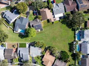 14954 SW 142nd Pl, Miami FL 33186