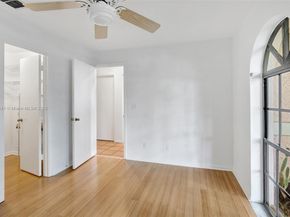 3272 Beechberry Cir, Davie FL 33328