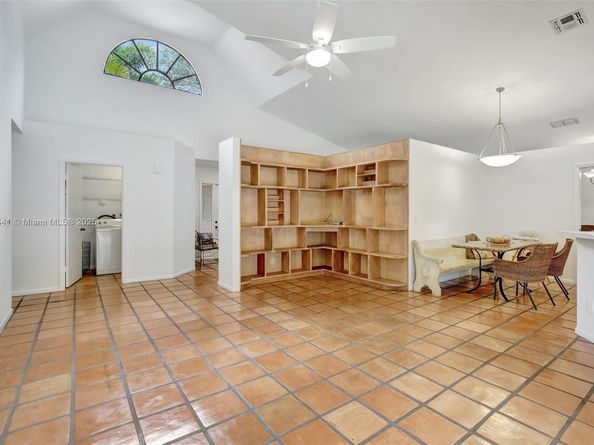 3272 Beechberry Cir, Davie FL 33328