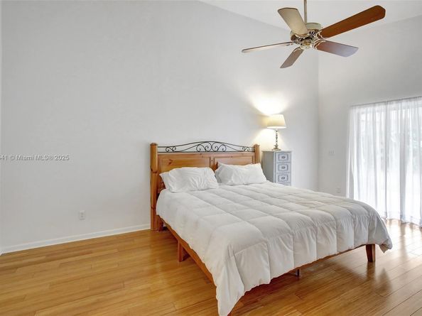 3272 Beechberry Cir, Davie FL 33328