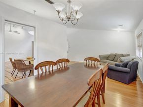 3272 Beechberry Cir, Davie FL 33328