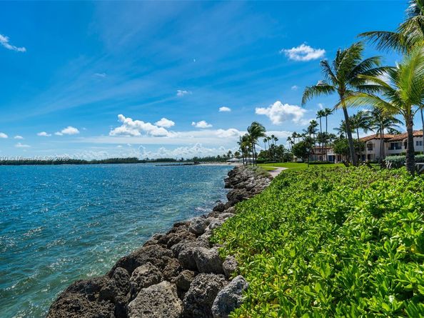 19216 Fisher Island Dr 19216, Fisher Island FL 33109