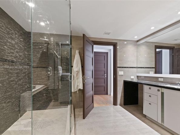 19216 Fisher Island Dr 19216, Fisher Island FL 33109