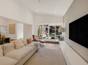 7630 NE 8th Ave, Miami FL 33138