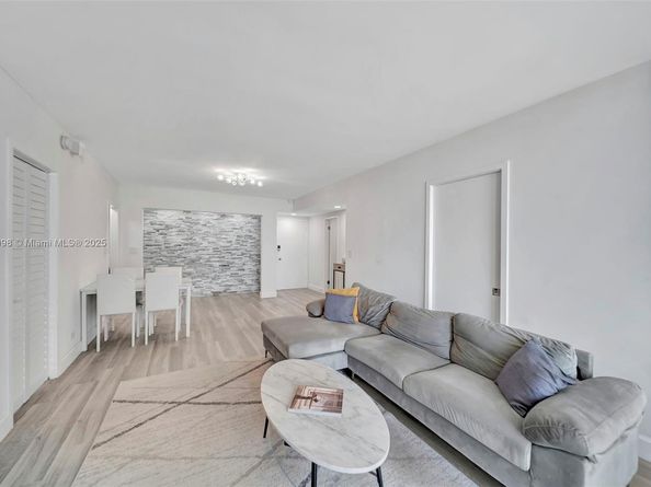 5005 Collins Ave 815, Miami Beach FL 33140