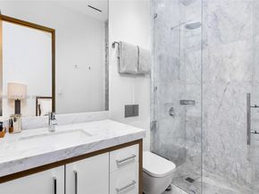 84 Isla Bahia Dr, Fort Lauderdale FL 33316