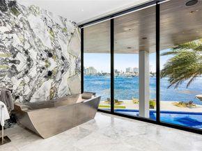 84 Isla Bahia Dr, Fort Lauderdale FL 33316