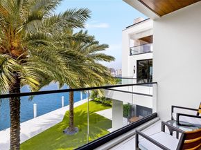 84 Isla Bahia Dr, Fort Lauderdale FL 33316