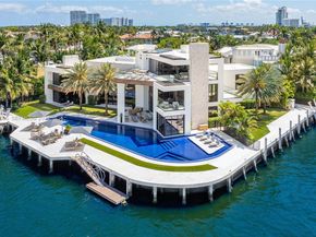 84 Isla Bahia Dr, Fort Lauderdale FL 33316