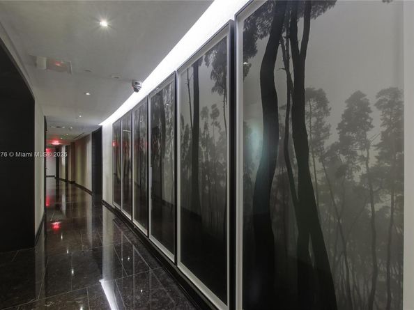 1850 S Ocean Dr 1608, Hallandale Beach FL 33009