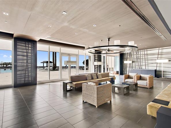 1850 S Ocean Dr 1608, Hallandale Beach FL 33009