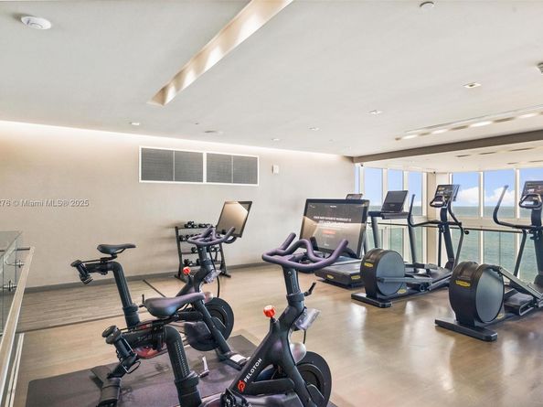 1850 S Ocean Dr 1608, Hallandale Beach FL 33009