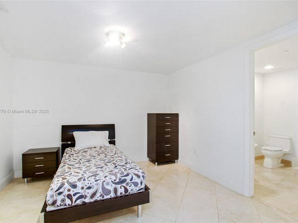 1850 S Ocean Dr 1608, Hallandale Beach FL 33009