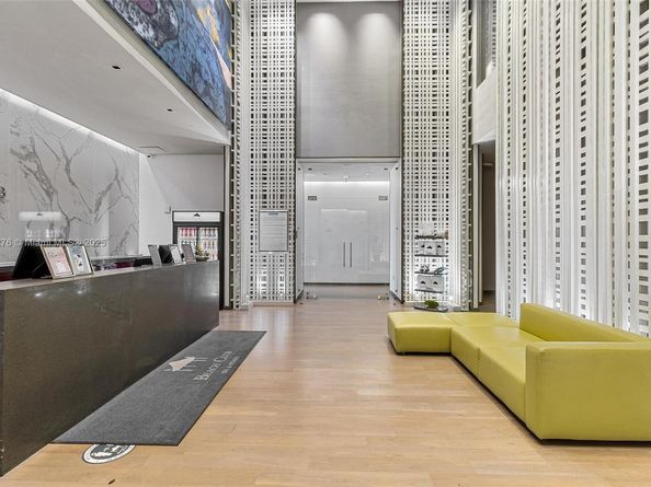 1850 S Ocean Dr 1608, Hallandale Beach FL 33009