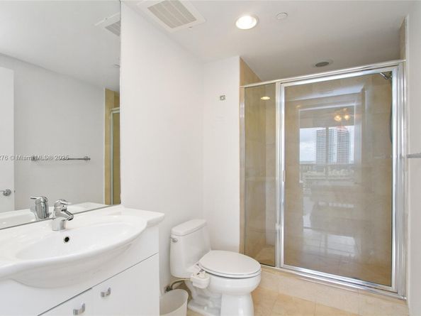 1850 S Ocean Dr 1608, Hallandale Beach FL 33009