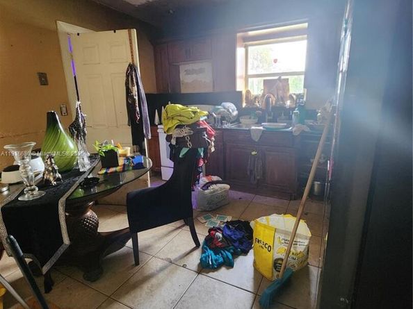 Undisclosed Address #A11916680, Miami FL 33177