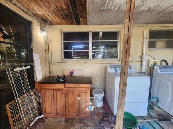 Undisclosed Address #A11916680, Miami FL 33177