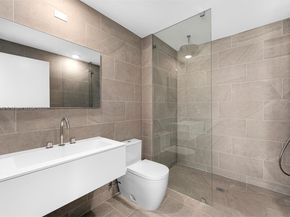 6800 Indian Creek Dr 7B, Miami Beach FL 33141
