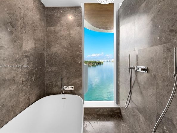6800 Indian Creek Dr 7B, Miami Beach FL 33141