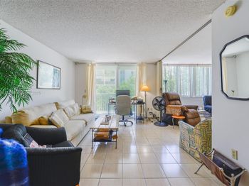 1345 Lincoln Rd