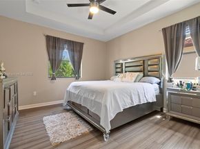 3756 NE 1st St, Homestead FL 33033
