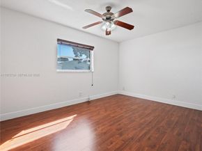 7504 NW 70th Ave, Tamarac FL 33321