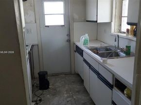 2315 Grant St, Hollywood FL 33020