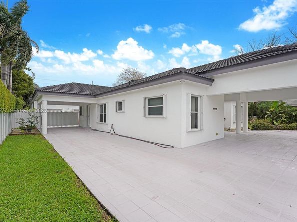69 S Royal Poinciana Boulevard, Miami Springs FL 33166